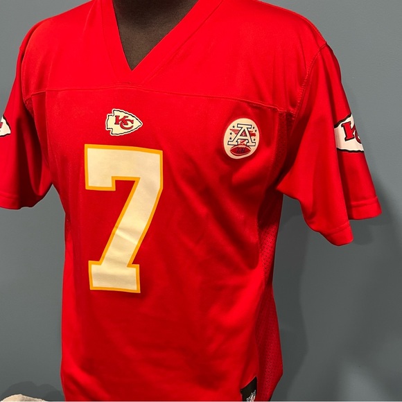 Kansas City Chiefs KC Football # 7 CASSEL Boys NFL Jersey Size XL 18 - 20 RED - Picture 9 of 11